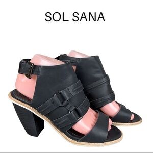 Sol Sana sz 38 US 8 Aria black leather heeled sandals Urban Outfitters